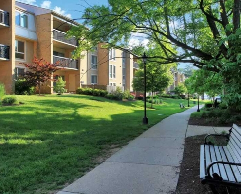 Photo of common area outside Amber Commons apartment complex.