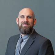 Headshot of Kevin Siegel